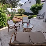 度假居 Hana House